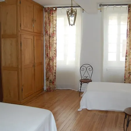 Maison Au Coeur D'argelès Hébergement de vacances *